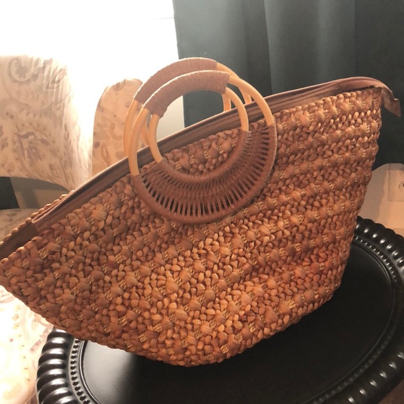 Handbags - Corn Husk Hand Bag